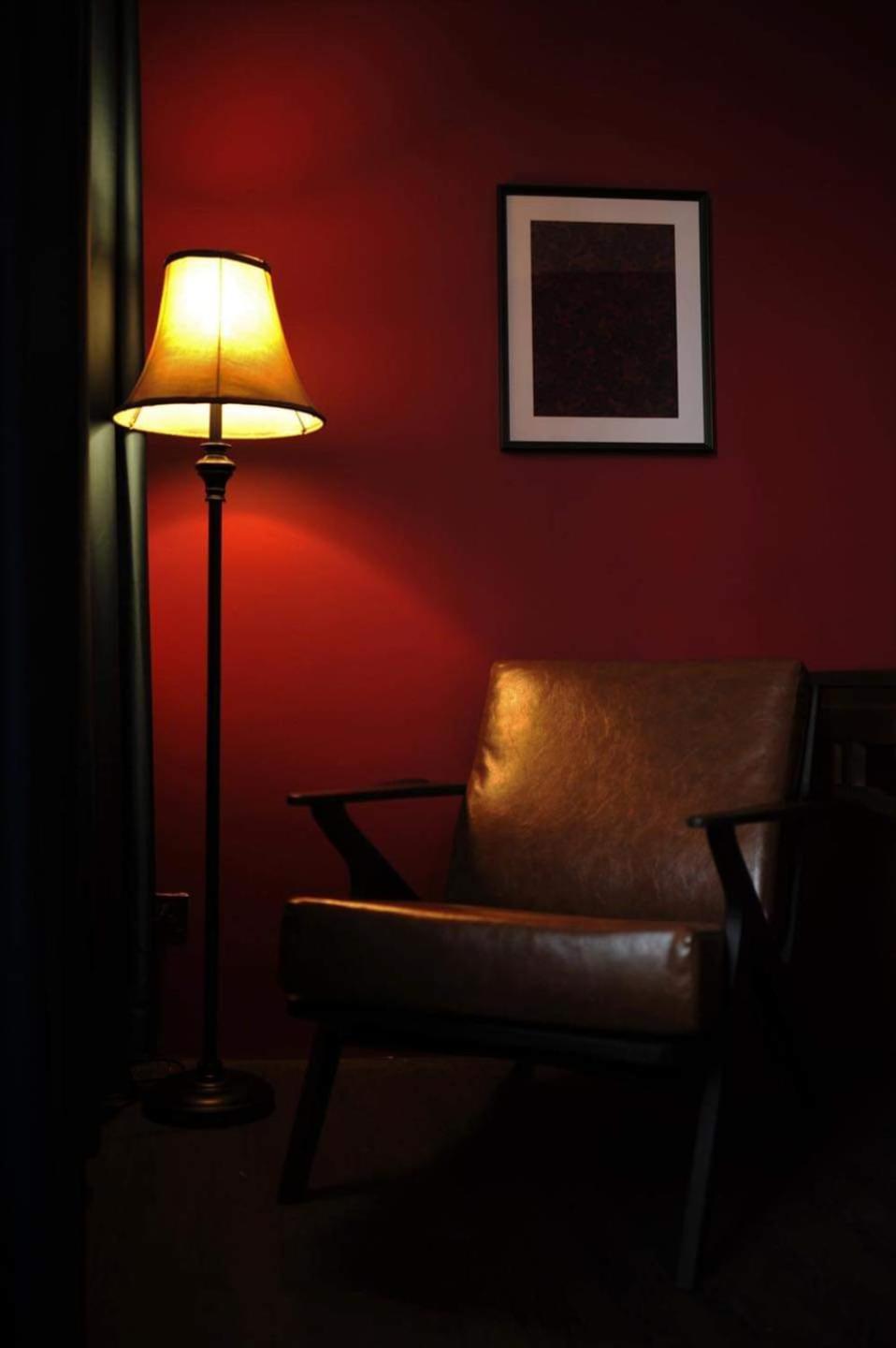 Caiyong Hometel & Cafe'S Studio Bangkok Esterno foto