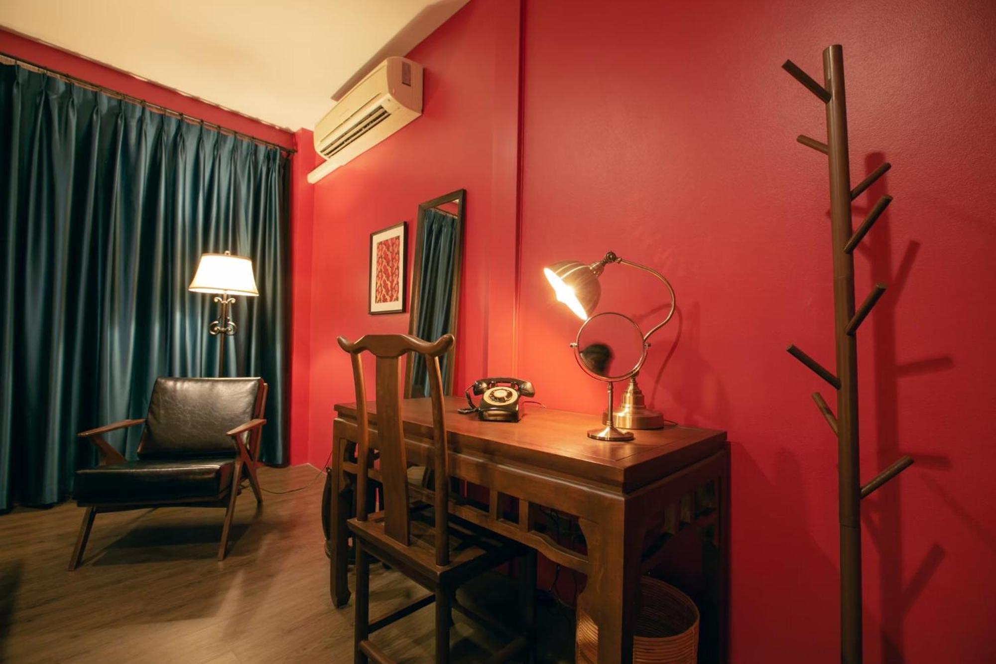 Caiyong Hometel & Cafe'S Studio Bangkok Esterno foto