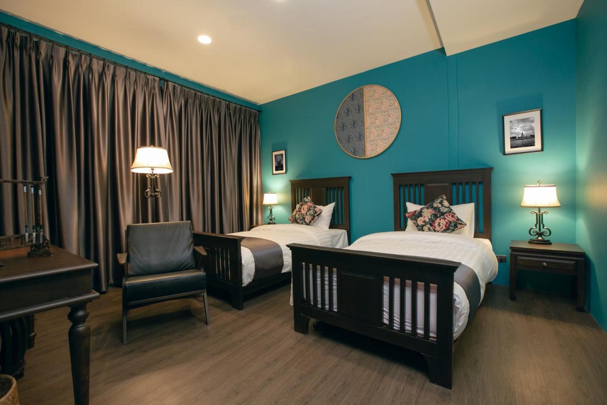 Caiyong Hometel & Cafe'S Studio Bangkok Esterno foto